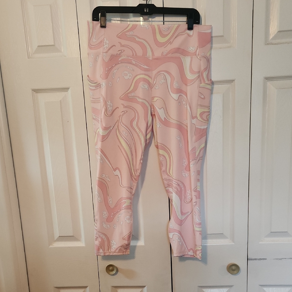 FABLETICS: NWT Oasis PureLuxe High-Waisted Capri